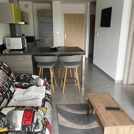 Appartement 4 Personnes Proche Lac Saint Point Montperreux Luaran gambar