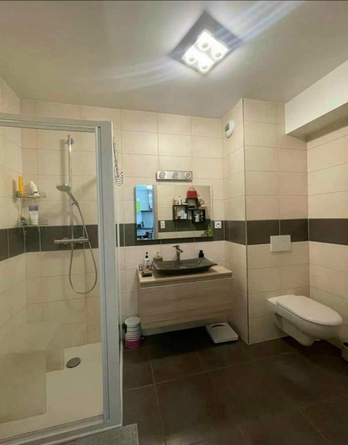 Appartement 4 Personnes Proche Lac Saint Point Montperreux Luaran gambar